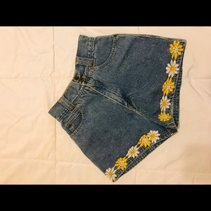 Vintage High Waist Daisy Shorts